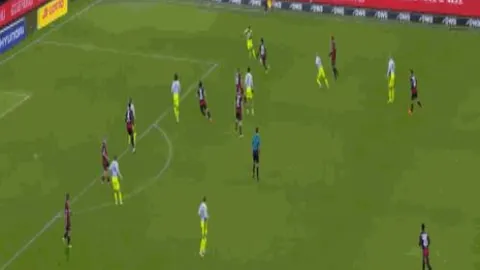 勞塔羅·馬丁內斯生平介紹